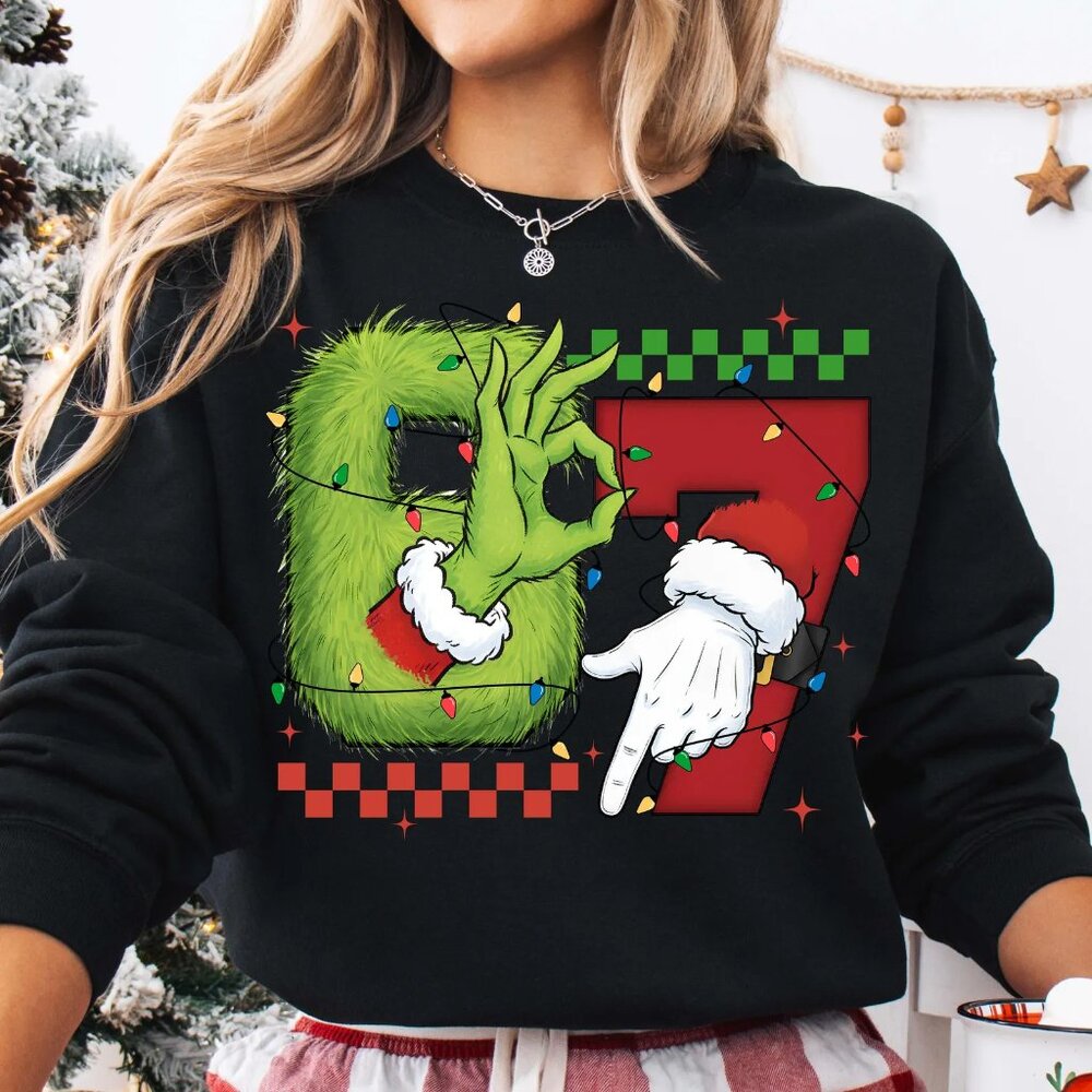 Six Seven 6 7 Christmas Sweatshirt – Funny Viral Meme and Checkered Xmas Humor